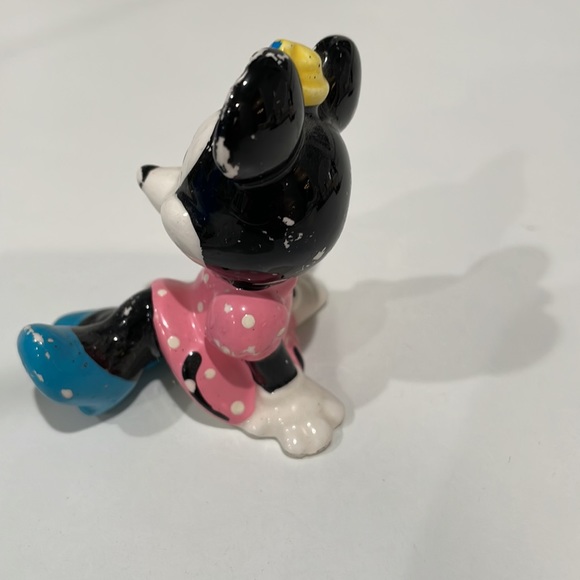 Vintage Mickey and Minnie Porcelain Figurines. - Picture 4 of 11